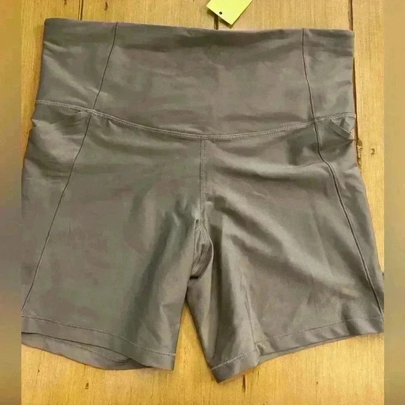 All in Motion Womens Athletic Bicycle Shorts Taupe Brown New  large - Picture 1 of 10